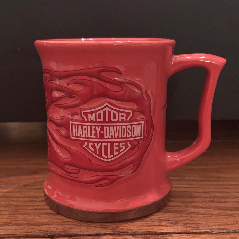 Harley Davidson Pink Flame Mug